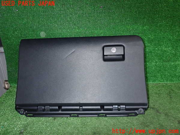 2UPJ-27497516]クラウン アスリート ハイブリッド(AWS210)グローブボックス1 中古_m0001.jpg