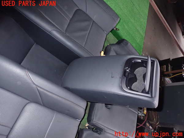 2UPJ-27497385]クラウン アスリート ハイブリッド(AWS210)リアシート 中古_m0003.jpg