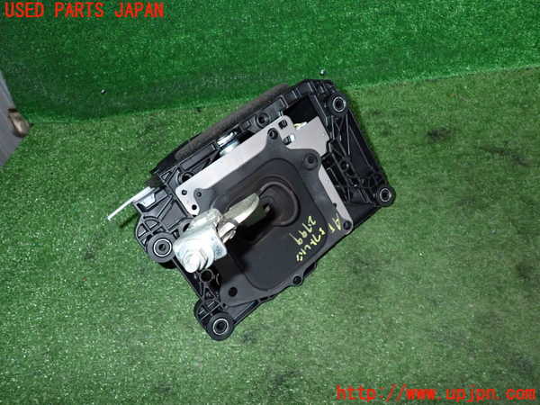 2UPJ-27497555]クラウン アスリート ハイブリッド(AWS210)ATシフトレバー 中古_m0002.jpg