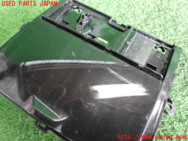 2UPJ-27497841]クラウン アスリート ハイブリッド(AWS210)小物入れ1 中古_m0002.jpg