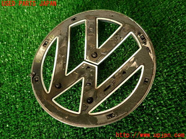 5UPJ-27501631]VW ザ･ビートル(16CZD)エンブレム1 中古_m0003.jpg