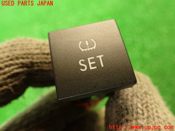 2UPJ-27506309]VW ザ･ビートル(16CZD)スイッチ4 中古_m0002.jpg