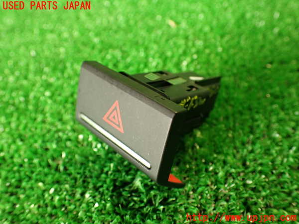 2UPJ-27506290]VW ザ･ビートル(16CZD)ハザードスイッチ 中古_m0001.jpg