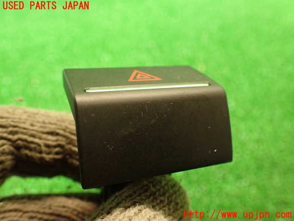 2UPJ-27506290]VW ザ･ビートル(16CZD)ハザードスイッチ 中古_m0002.jpg