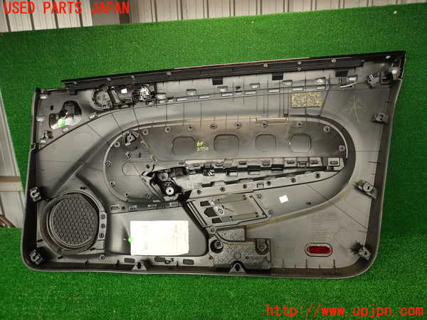 5UPJ-27501264]VW ザ･ビートル(16CZD)左ドア内張り 中古_m0005.jpg