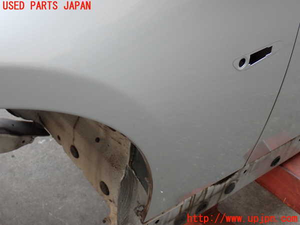 5UPJ-27511082]BMW 320i(PG20)(E90)左前フェンダー 中古_m0004.jpg