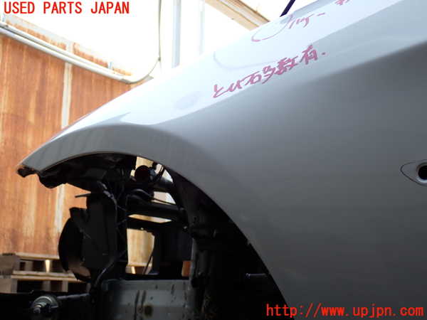5UPJ-27511082]BMW 320i(PG20)(E90)左前フェンダー 中古_m0005.jpg