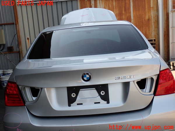 5UPJ-27511500]BMW 320i(PG20)(E90)トランク 中古_m0001.jpg