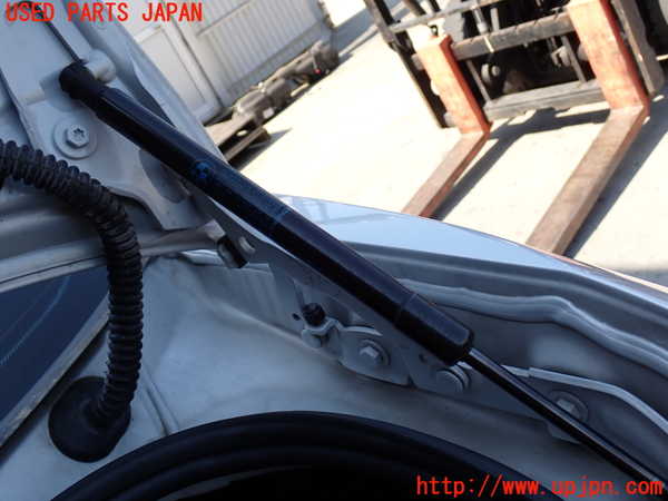 2UPJ-27511506]BMW 320i(PG20)(E90)トランクダンパー 中古_m0001.jpg