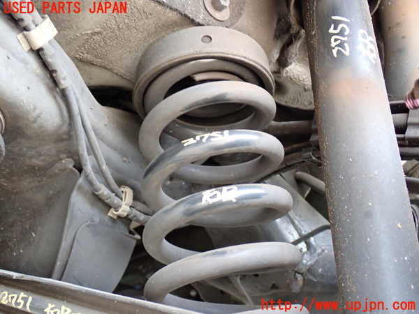 5UPJ-27515100]BMW 320i(PG20)(E90)右リアスプリング 中古_m0001.jpg