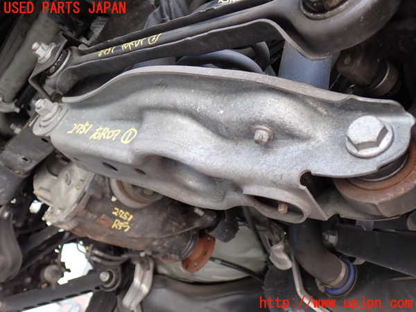 2UPJ-27515200]BMW 320i(PG20)(E90)右リアロアアーム1 中古_m0001.jpg