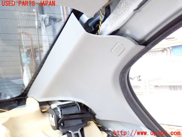 2UPJ-27517680]BMW 320i(PG20)(E90)左リアピラートリム 中古_m0001.jpg