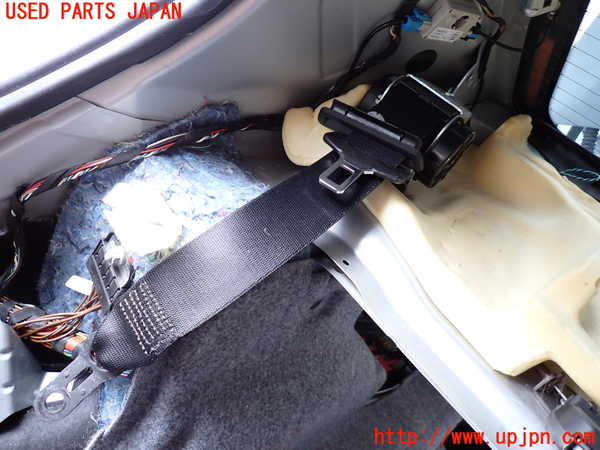 2UPJ-27517155]BMW 320i(PG20)(E90)右2列目シートベルト 中古_m0001.jpg