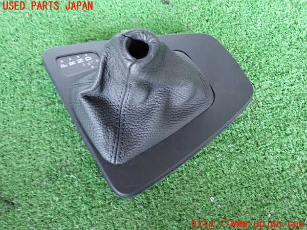 2UPJ-27517575]BMW 320i(PG20)(E90)シフトブーツ 中古_m0002.jpg