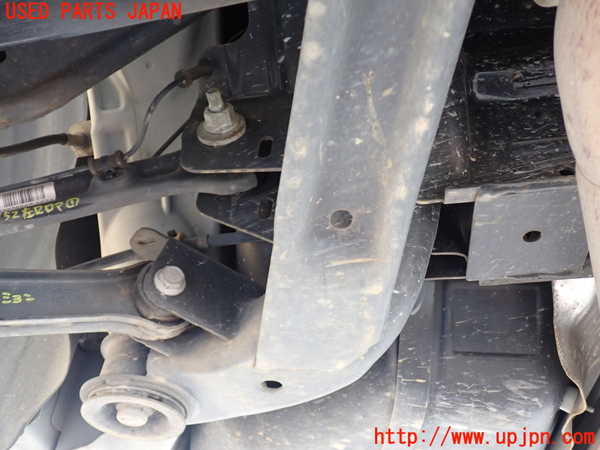 5UPJ-27525295]シボレー・カマロ(不明)リアメンバー 中古_m0005.jpg