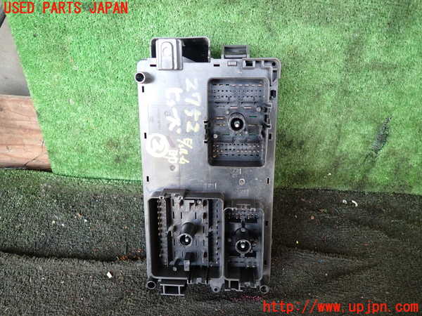 5UPJ-27526742]シボレー・カマロ(不明)ヒューズボックス2 中古_m0002.jpg