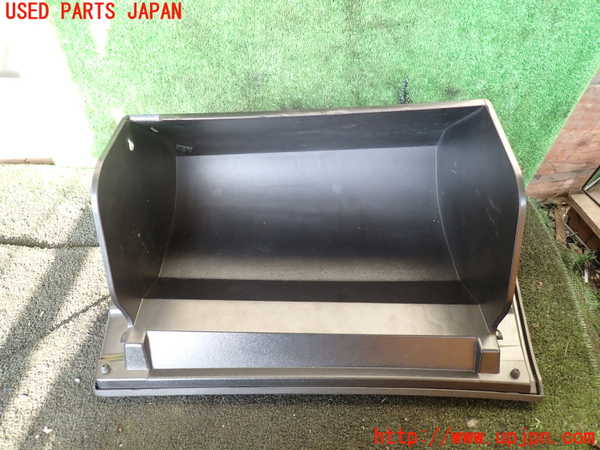 1UPJ-27527516]シボレー・カマロ(不明)グローブボックス1 中古_m0003.jpg