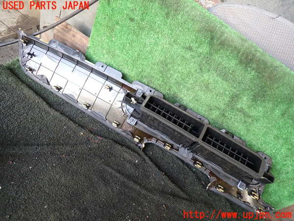 1UPJ-27527526]シボレー・カマロ(不明)エアコン吹き出し口1 (真中) 中古_m0003.jpg