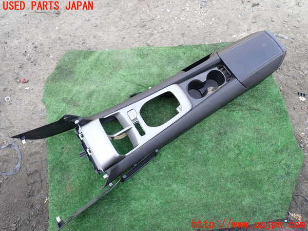 1UPJ-27527540]シボレー・カマロ(不明)センターコンソール 中古_m0001.jpg