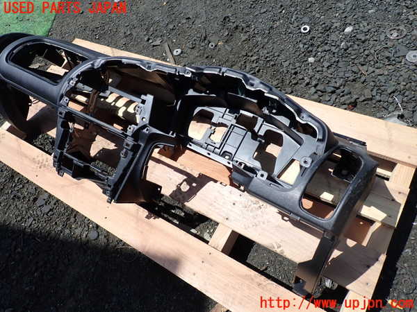 5UPJ-27537505]ランエボ6(CP9A)ダッシュボード 中古_m0002.jpg