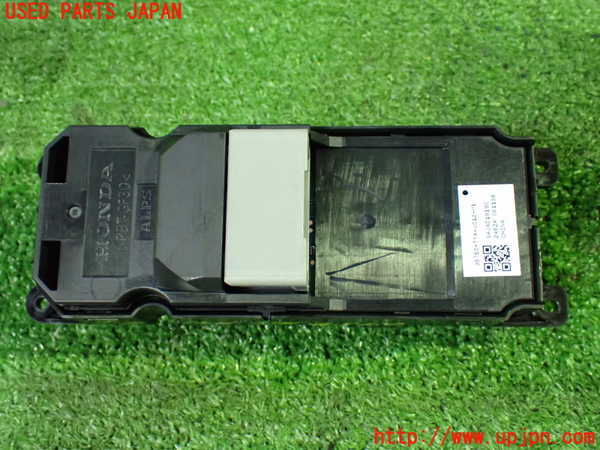 1UPJ-27546240]N-BOX カスタム(エヌ ボックス カスタム)(JF3)右前パワーウィンドウスイッチ 中古_m0002.jpg