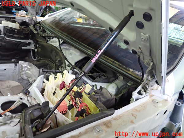 1UPJ-27551068]BMW M3 クーペ E92(WD40)ボンネットダンパー 中古_m0002.jpg