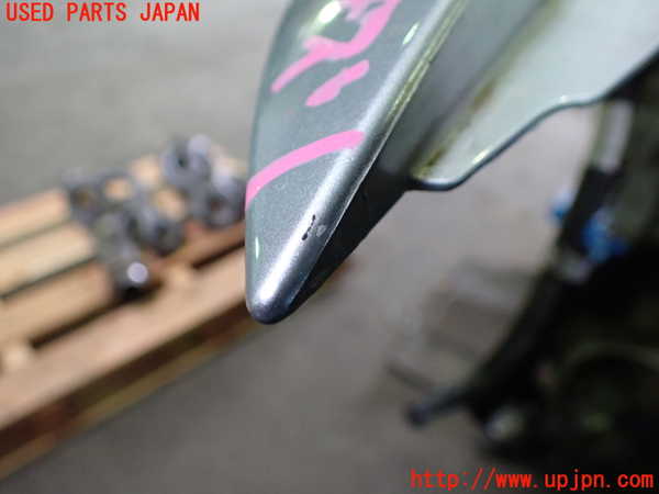 5UPJ-27551080]BMW M3 クーペ E92(WD40)右前フェンダー 中古_m0003.jpg