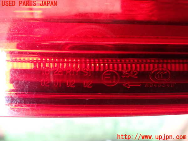1UPJ-27561536]BMW 523i F10(XG20)左テールランプ 中古_m0003.jpg