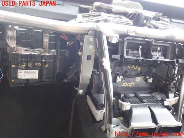 1UPJ-27566081]BMW 523i F10(XG20)エバポレーター1 中古_m0001.jpg