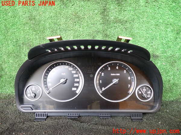 1UPJ-27566170]BMW 523i F10(XG20)スピードメーター 中古_m0001.jpg