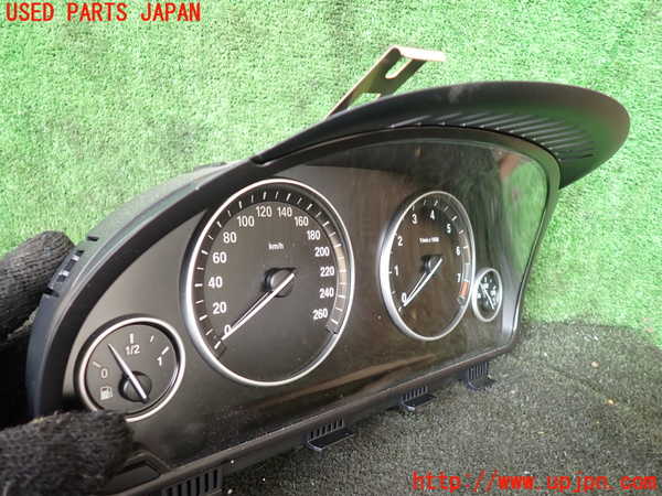 1UPJ-27566170]BMW 523i F10(XG20)スピードメーター 中古_m0002.jpg
