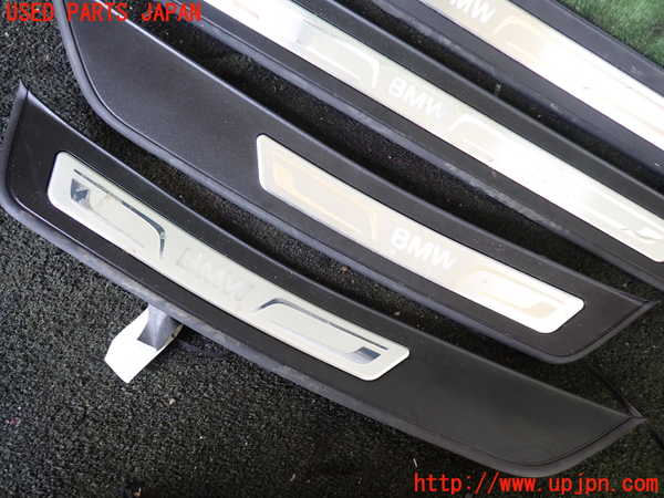 1UPJ-27567740]BMW 523i F10(XG20)スカッフプレート 中古_m0003.jpg