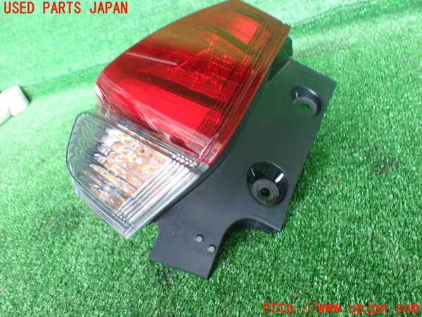 2UPJ-27571536]エクストレイル(NT32)左テールランプ 中古_m0002.jpg