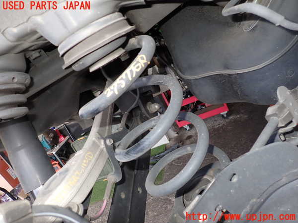 2UPJ-27575100]エクストレイル(NT32)右リアスプリング 中古_m0001.jpg