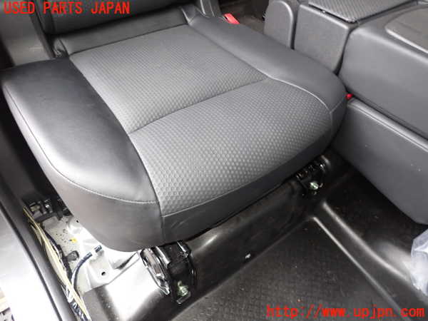 2UPJ-27577405]エクストレイル(NT32)右リアシート 中古_m0003.jpg
