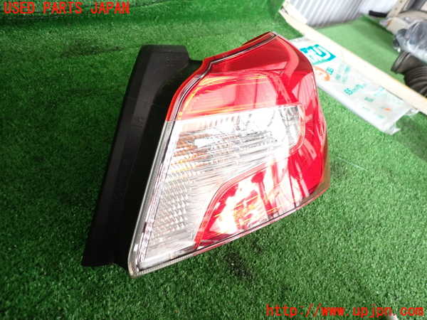 2UPJ-27581530]WRX S4(VAG)右テールランプ 中古_m0002.jpg