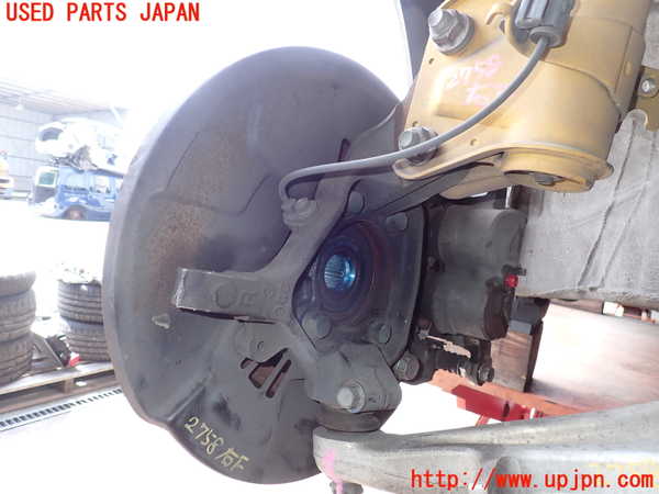 2UPJ-27584290]WRX S4(VAG)右フロントナックルハブ 中古_m0001.jpg