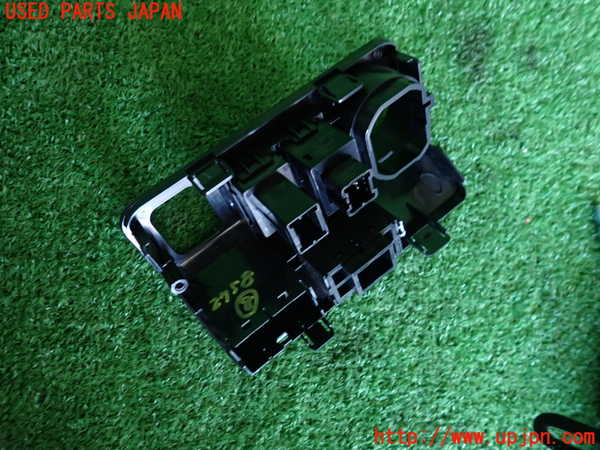 2UPJ-27586313]WRX S4(VAG)スイッチ8 (照度調整) 中古_m0002.jpg