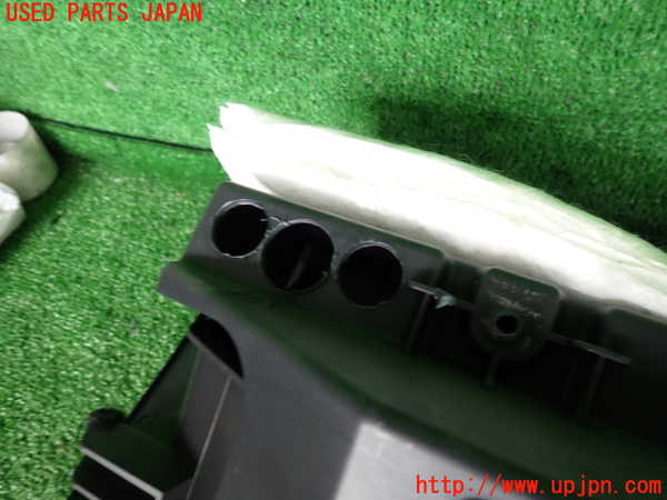 2UPJ-27587516]WRX S4(VAG)グローブボックス1 中古_m0005.jpg