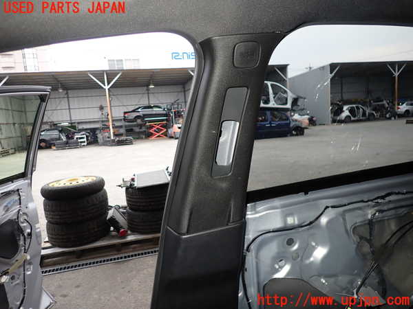 2UPJ-27587665]WRX S4(VAG)右センターピラートリム 中古_m0002.jpg