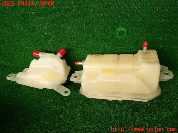2UPJ-27592410]レクサス・LS600h(UVF45)ラジエータータンク 中古_m0002.jpg