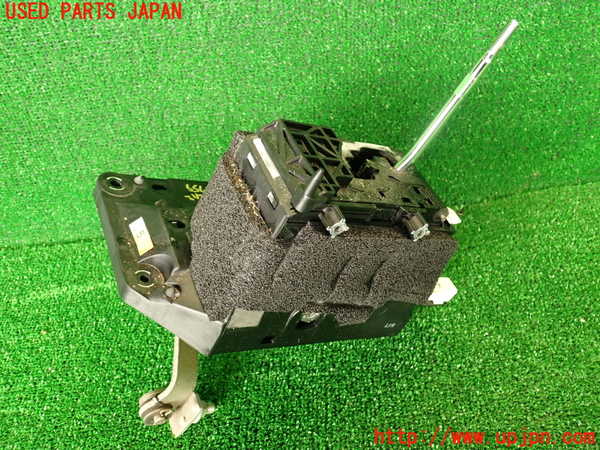 2UPJ-27597555]レクサス・LS600h(UVF45)ATシフトレバー 中古_m0001.jpg