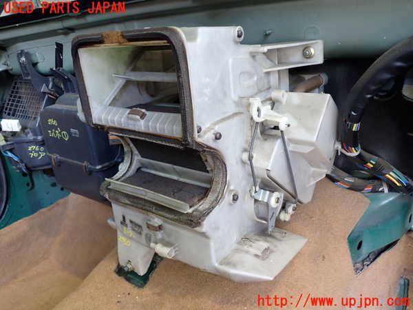 5UPJ-27606100]ロードスター(NA8C)ヒーターコア 中古_m0001.jpg