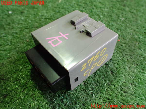 5UPJ-27606146]ロードスター(NA8C)コンピューター1 (フラッシャーリレー) 中古_m0002.jpg