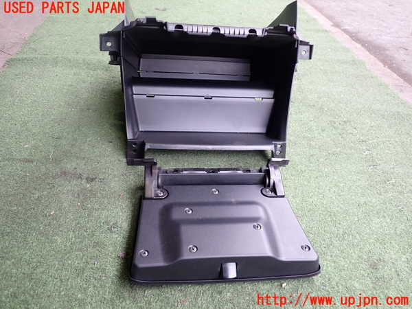 2UPJ-27617516]ロードスター(ND5RC)グローブボックス1 中古_m0002.jpg