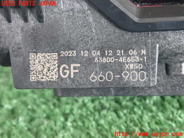 5UPJ-27626170]プリウス(ZVW60)スピードメーター 中古_m0004.jpg