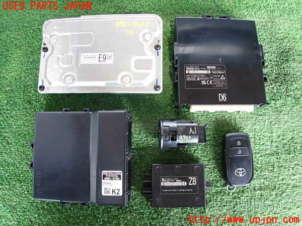 2UPJ-27626110]プリウス(ZVW60)エンジンコンピューター 中古_m0001.jpg