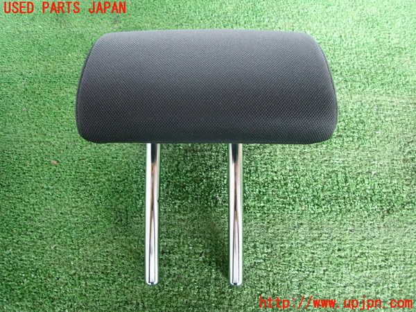 5UPJ-27627130]プリウス(ZVW60)真中2列目ヘッドレスト 中古_m0001.jpg