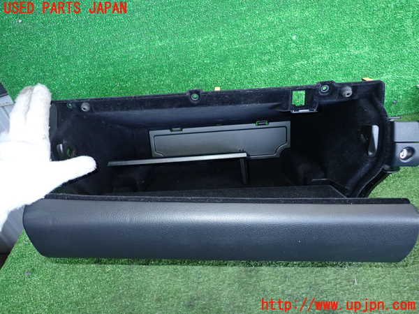 2UPJ-27637516]レクサス・GS250(GRL11)グローブボックス1 中古_m0002.jpg