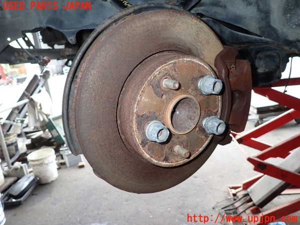 5UPJ-27644295]スープラ(JZA70)左フロントナックルハブ 中古_m0001.jpg